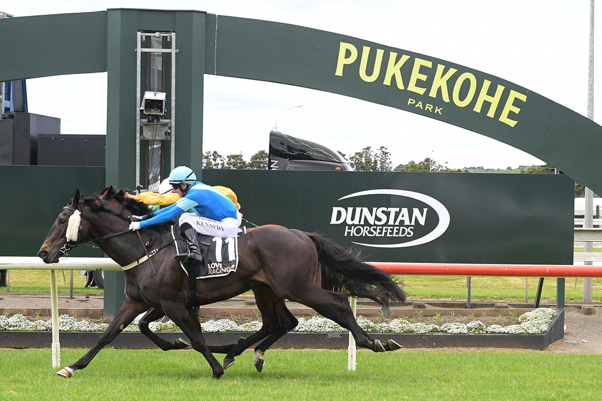 Dunstan Horsefeeds Stayers Championship & Stella Artois 1500 Championship Points